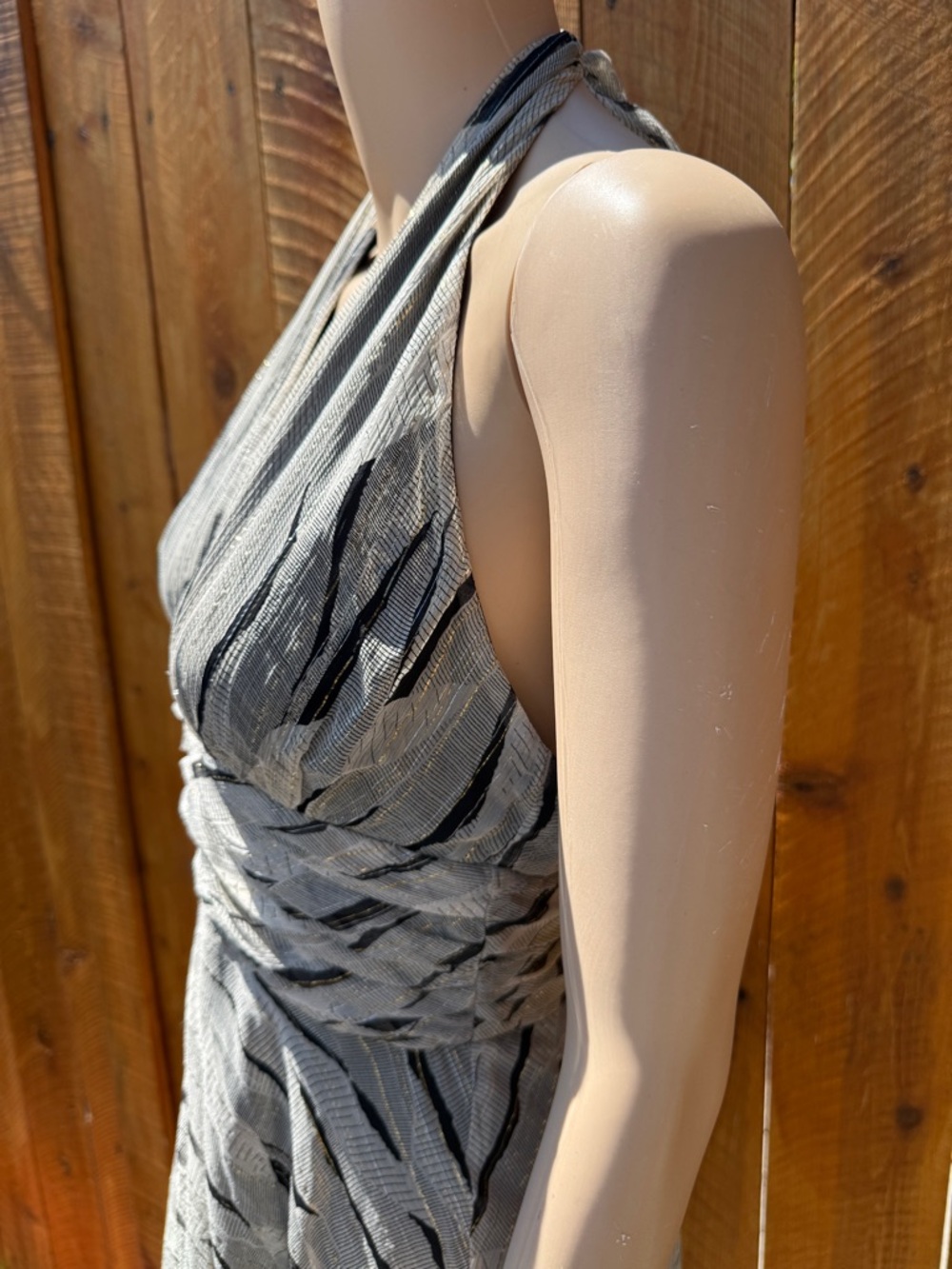 ECI New York Halter Neck Black & White Dress with Silver & Gold Threading - 4 - Picture 12 of 16